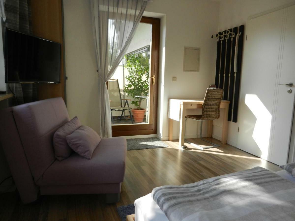 Apartment Am Stadtpark 노이막트인더오버팔츠 외부 사진